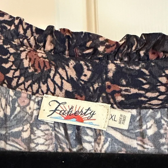 Faherty Navy and Coral Floral Blouse - Picture 2 of 5